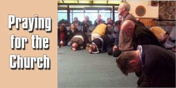 Praying for the Church 800x400